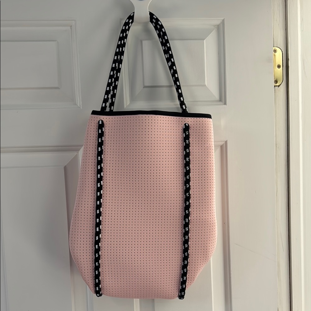 Popups Pink Tote Bag with pouch NWOT